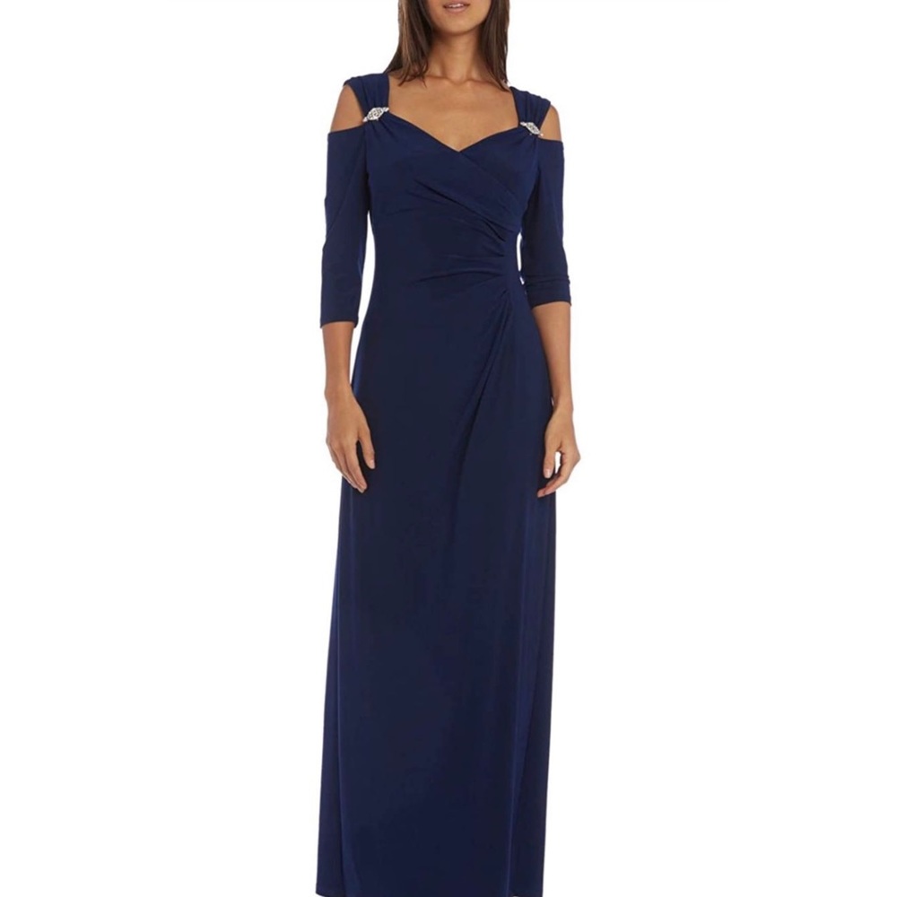 Beautiful Navy Blue long dress/formal gown XL fits size 12-14